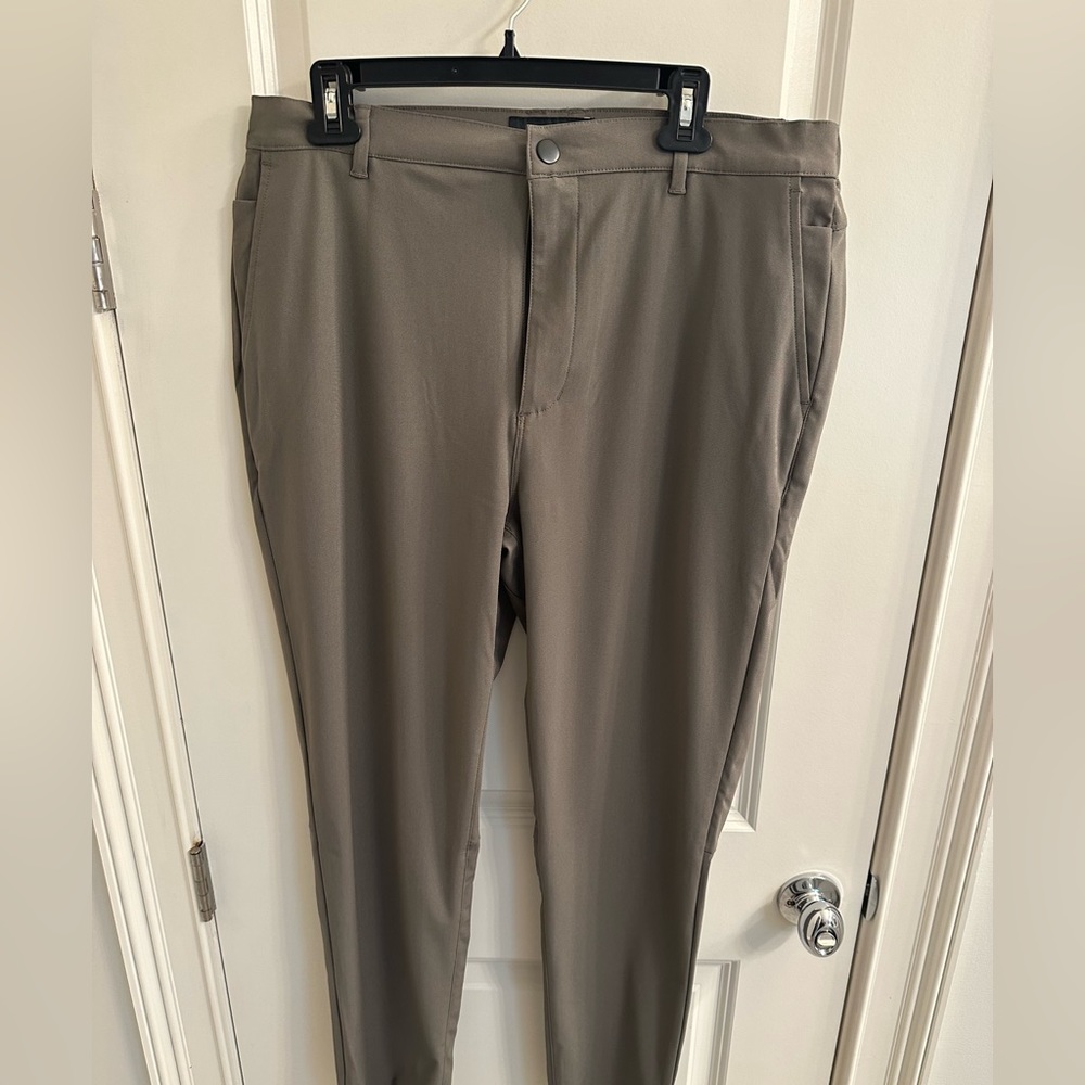Cuts Clothing AO Jogger Tall, in Canyon/Light Olive, Size XL